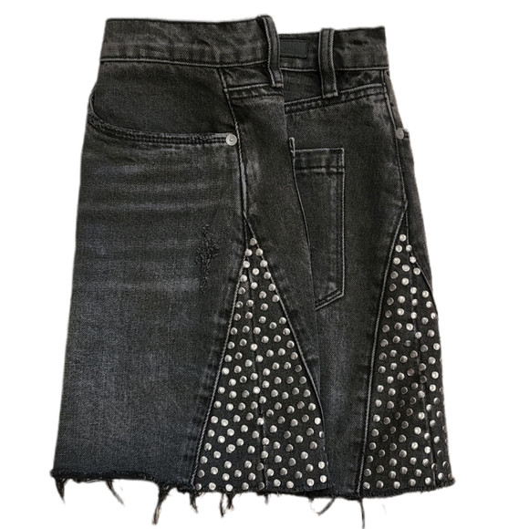 BLANKNYC Studded Denim Mini-Skirt 27 - Picture 6 of 16
